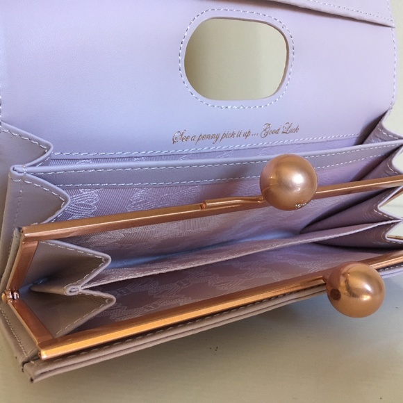 Ted Baker London JOSIEY BOBBLE SCRIPTED WALLET - Picture 6 of 8